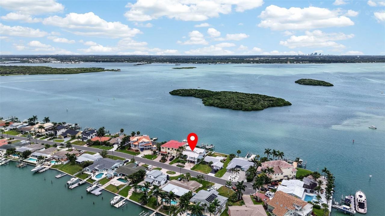 503 Johns Pass Avenue, Madeira Beach, FL 33708 Photo
