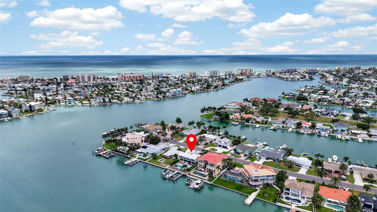 503 Johns Pass Avenue, Madeira Beach, FL 33708 Photo