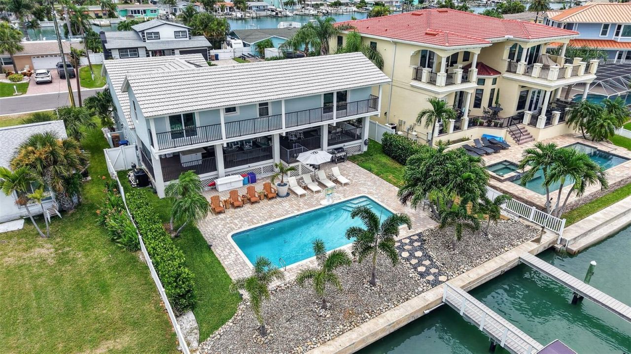503 Johns Pass Avenue, Madeira Beach, FL 33708 Photo
