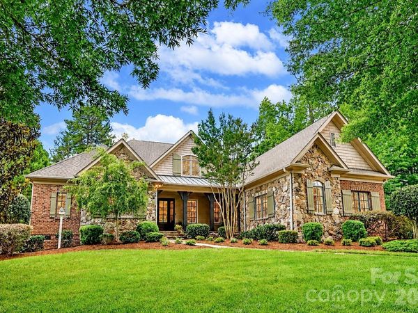 508 Hideaway Ridge Court, Matthews, NC 28105