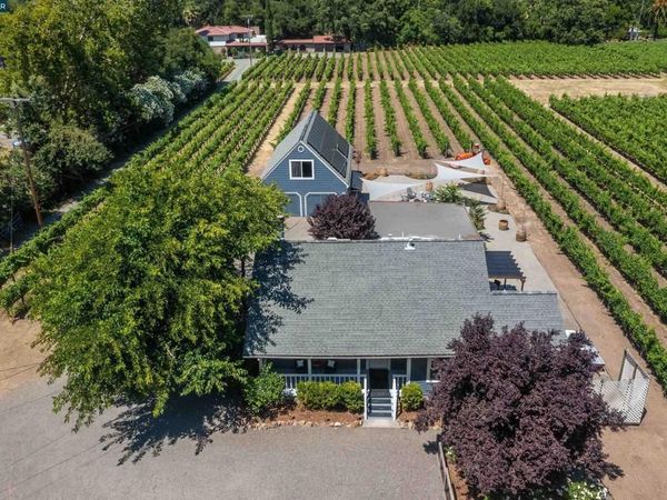 100 Foothill Blvd, Calistoga, CA 94515