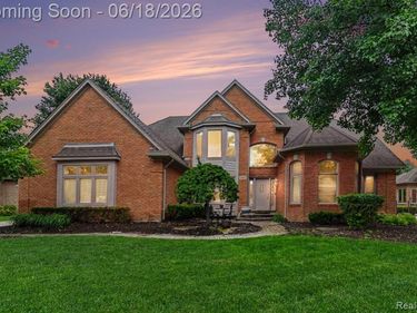 55260 Belmont Drive, Shelby Twp, MI 48315