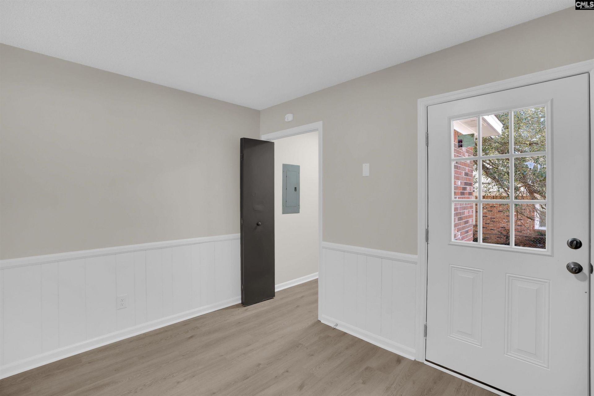 3908 Persimmon Street  Photo 5