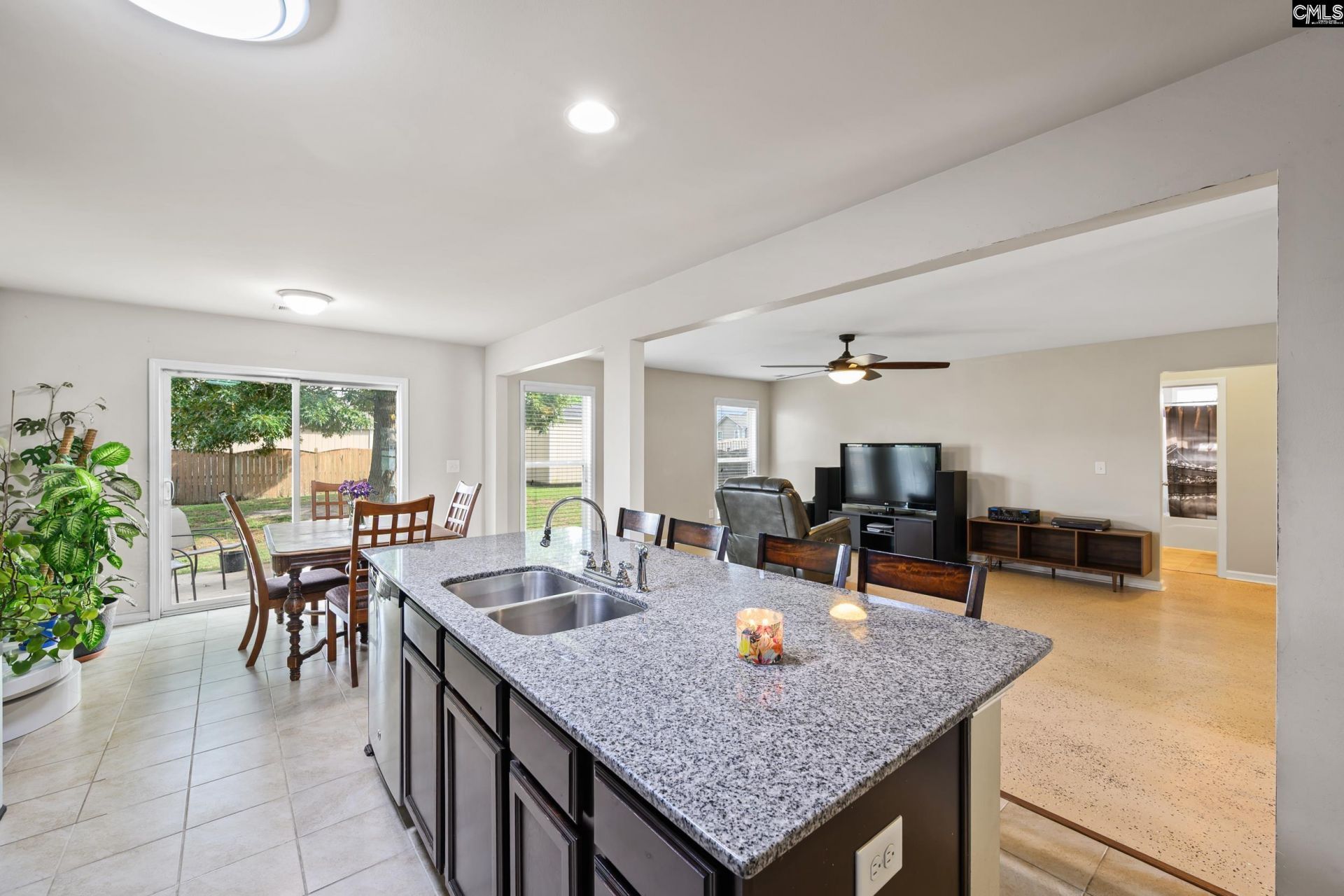 123 Castlefield Drive  Photo 14