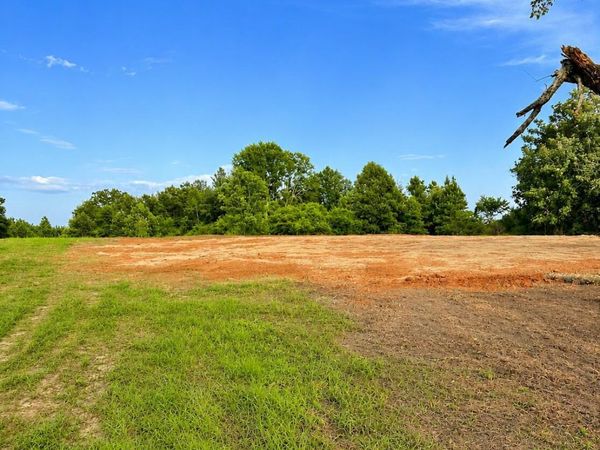 8847 County Road 77 , Mize, MS 39116