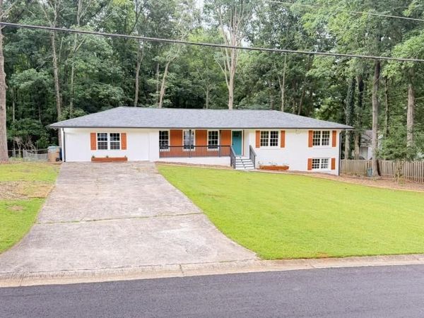 5698 CRESTWOOD Drive , Stone Mountain, GA 30087