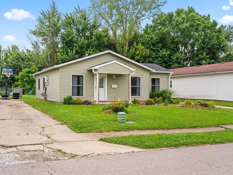 719 Trinidad Drive, Marion, OH 43302 Photo 2