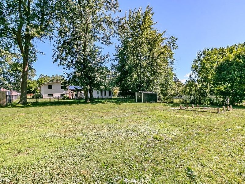 7205 Welland Drive, Mentor, OH 44060 Photo 2