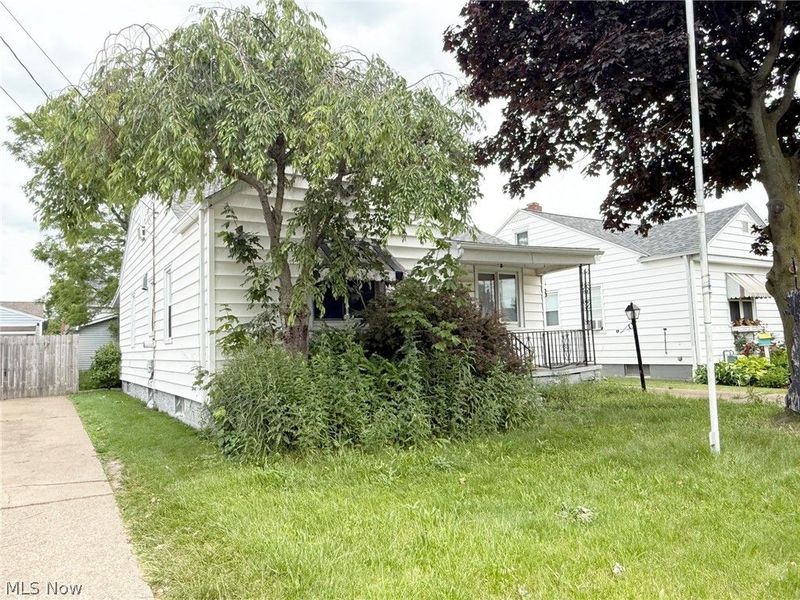 1361 Leavitt Road, Lorain, OH 44052 Photo 3
