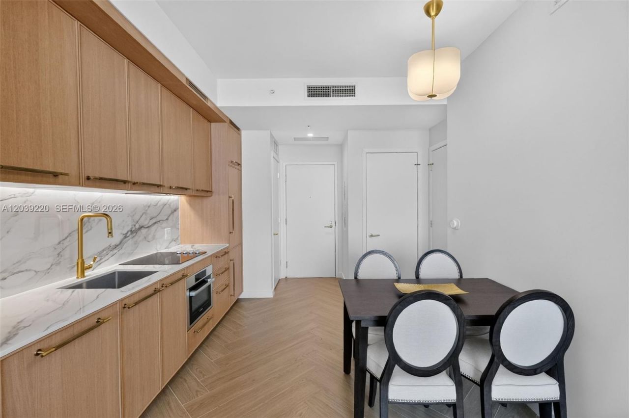 2700 NW 2nd Ave , Unit 528, Miami, FL 33127 Photo