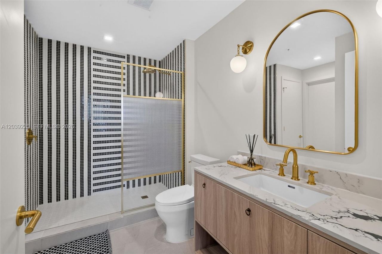 2700 NW 2nd Ave , Unit 528, Miami, FL 33127 Photo