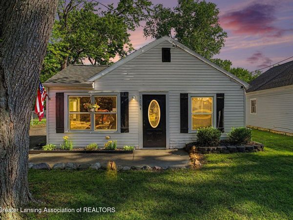 1064 Hannah Avenue, Lansing, MI 48906