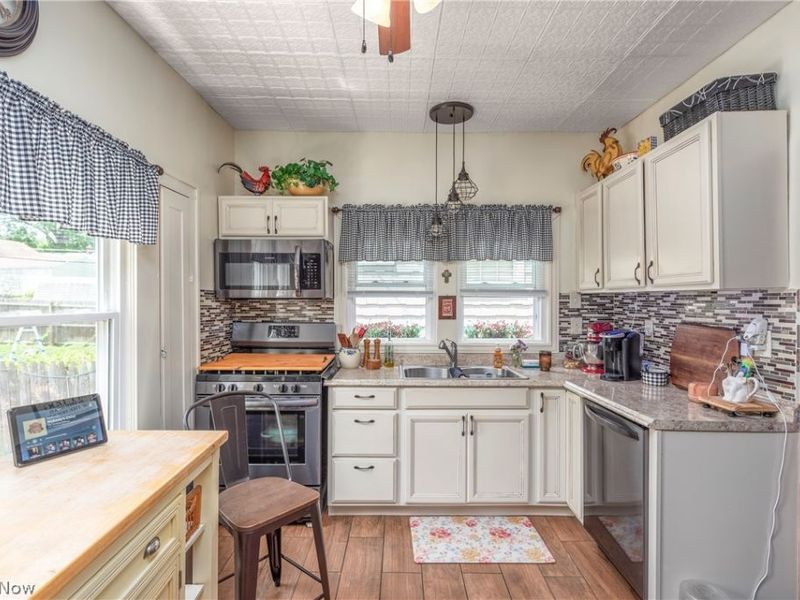 2305 Portman Avenue, Cleveland, OH 44109 Photo 30