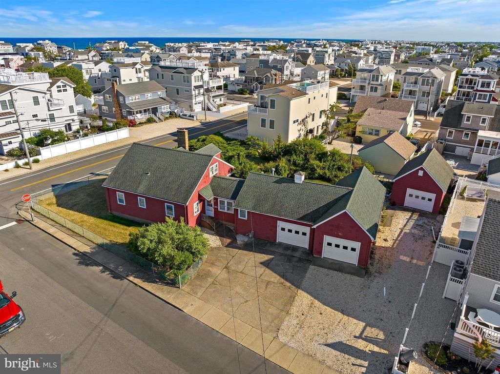 20 E South 33rd Street, Long Beach Township, NJ 08008 Main Photo