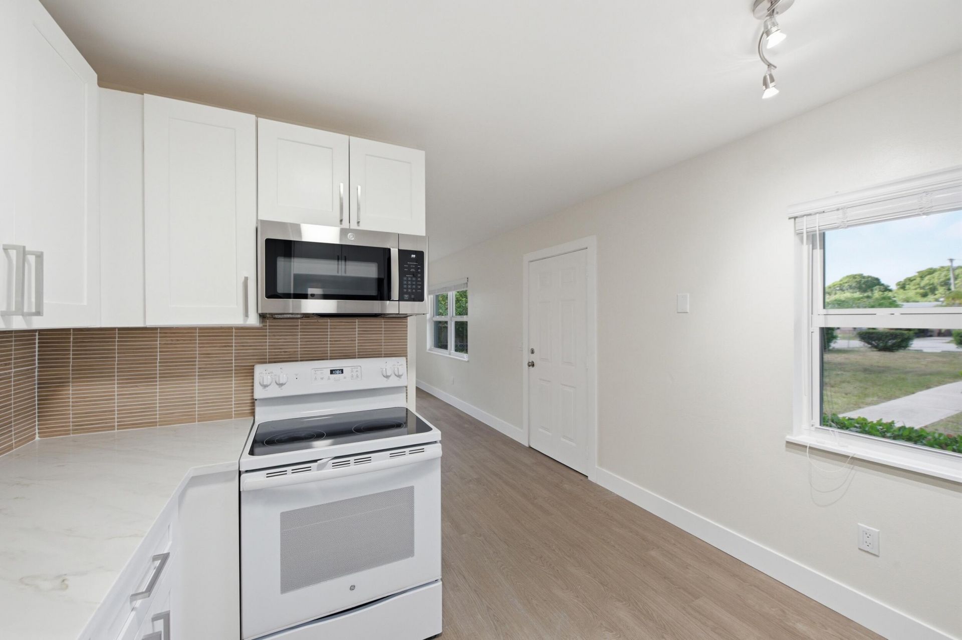 355 Wickline Boulevard, Lantana, FL 33462 Photo