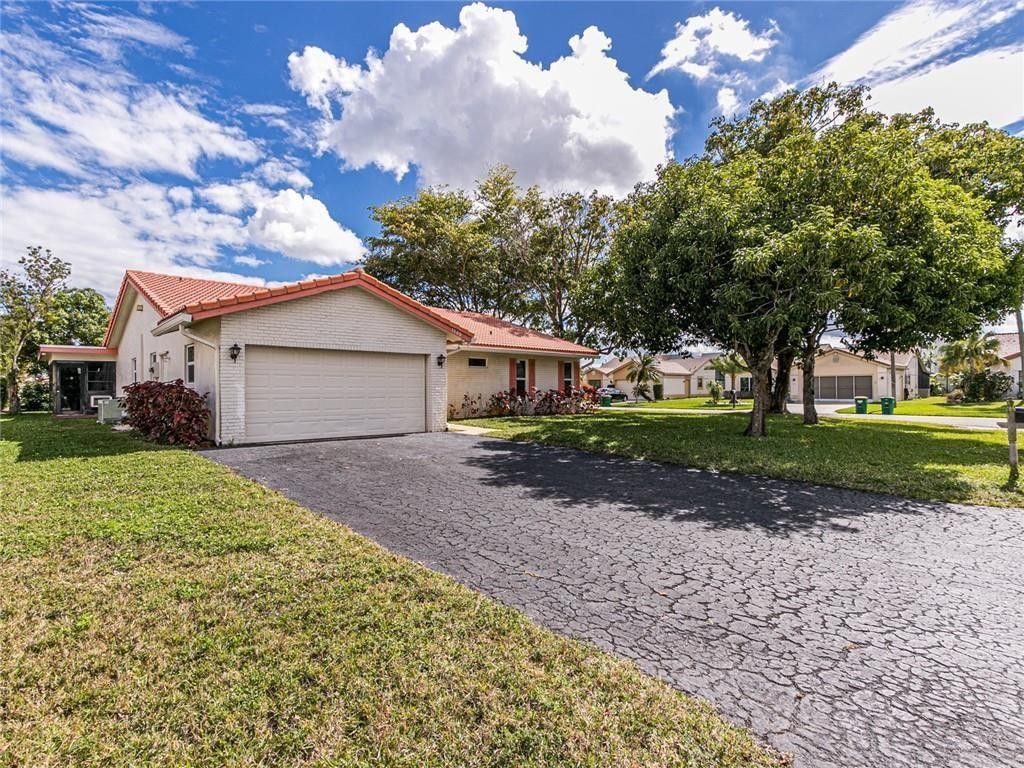 7000 NW 107th Avenue, Tamarac, FL 33321 Photo