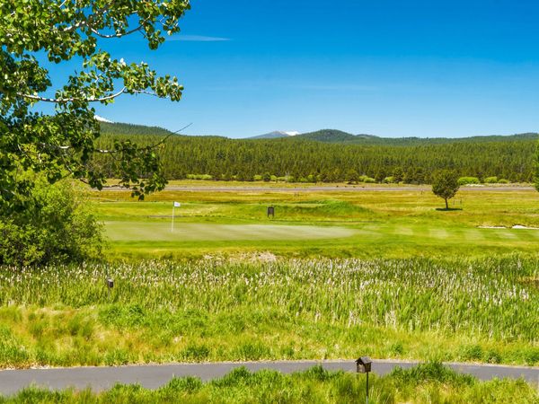 56947 Vista Lane, Unit 9, Sunriver, OR 97707