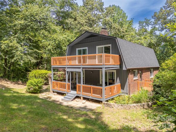 3276 Howard Gap Road , Hendersonville, NC 28792