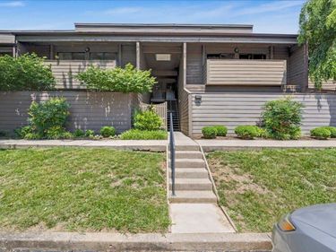 750 Shaker Drive, Unit 707, Lexington, KY 40504