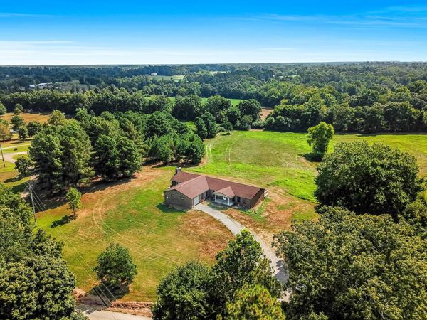 239 Wayne Threatt Rd , Dover, TN 37058