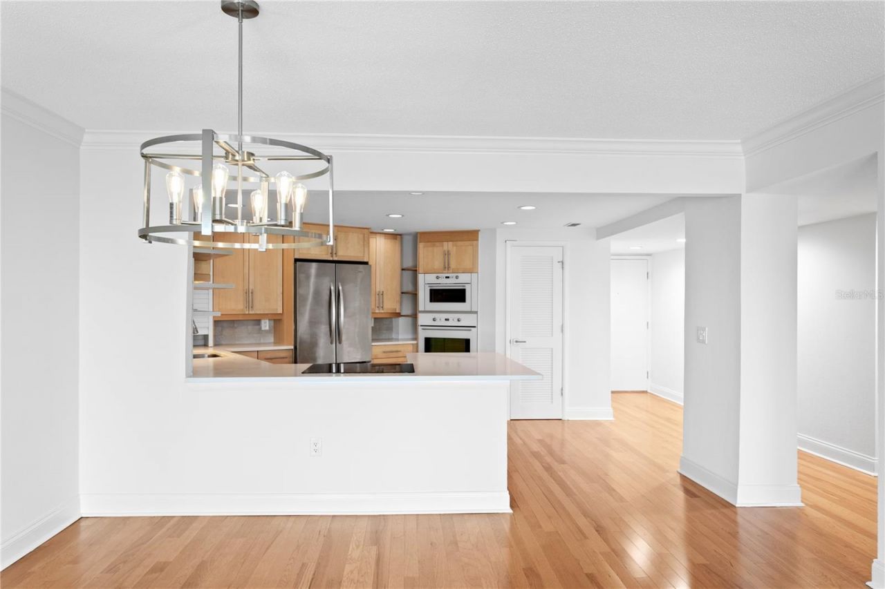700 Beach Drive Ne, Unit 603, Saint Petersburg, FL 33701 Photo