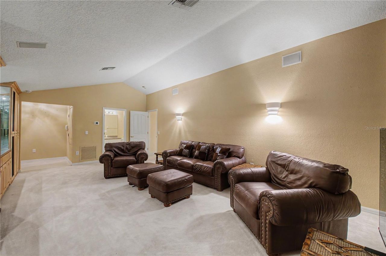 18615 Chemille Drive , Lutz, FL 33558 Photo