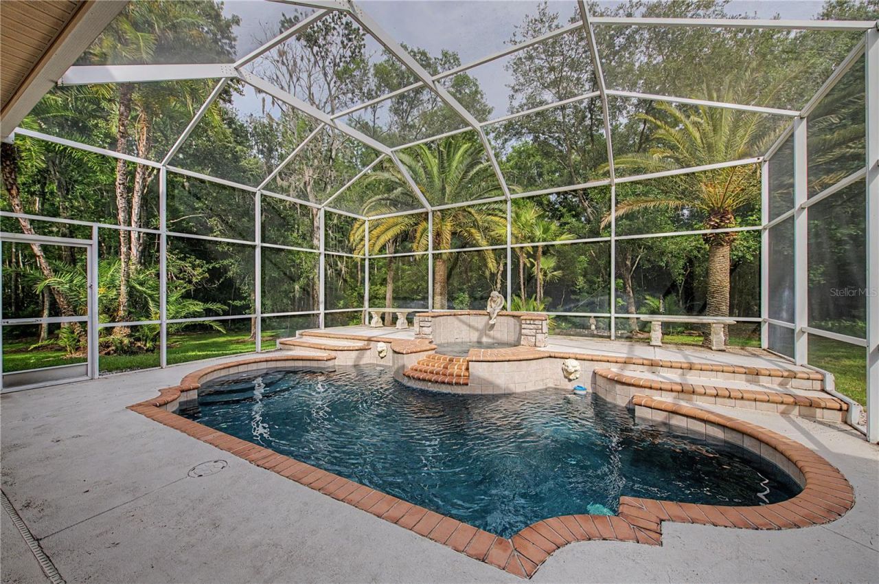 18615 Chemille Drive , Lutz, FL 33558 Photo