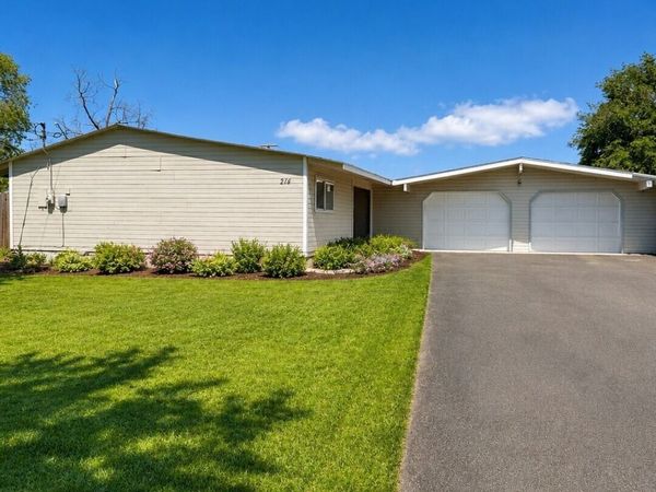 214 Carswell Drive , Moses Lake, WA 98837
