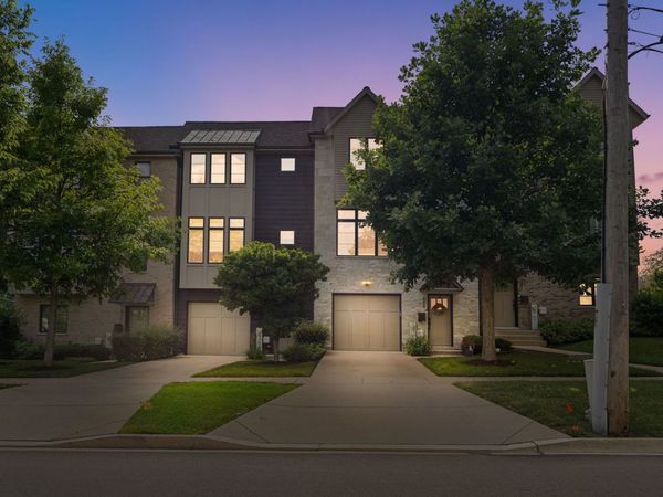 480 Newton Avenue , Glen Ellyn, IL 60137