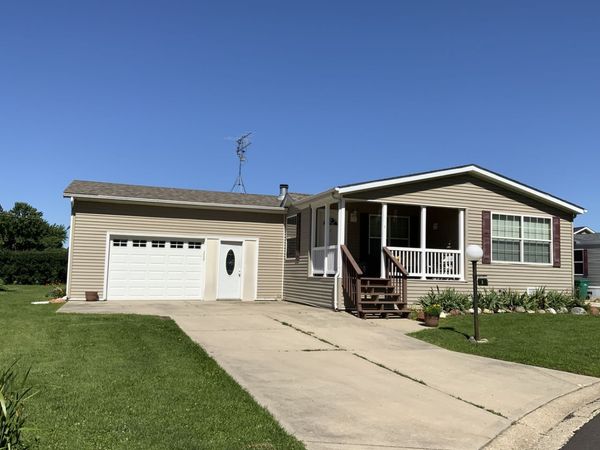 3 Maple Lane , Sandwich, IL 60548