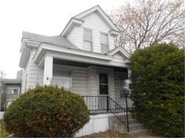 1723 W LOCUST, Davenport, IA 52804