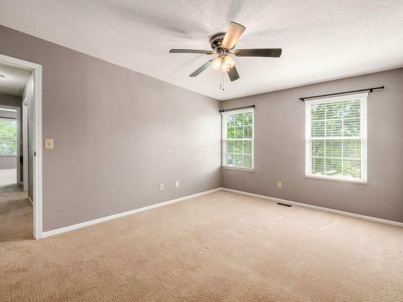 5955 Waterview Drive, Hilliard, OH 43026 Photo 20