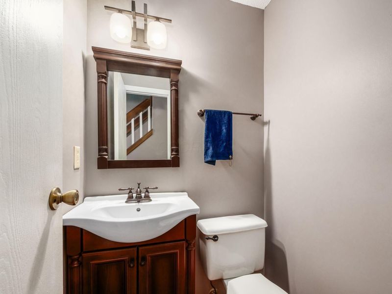5955 Waterview Drive, Hilliard, OH 43026 Photo 7