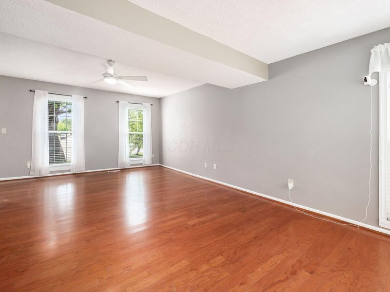 5955 Waterview Drive, Hilliard, OH 43026 Photo 8
