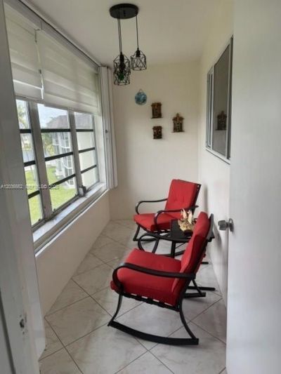 1530 NE 191st St , Unit 305, Miami, FL 33179 Photo