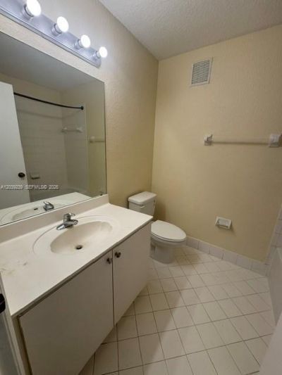 1270 SE 31st Ct , Unit 201-35, Homestead, FL 33035 Photo