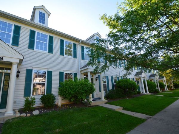 2460 Georgetown Circle , Aurora, IL 60503