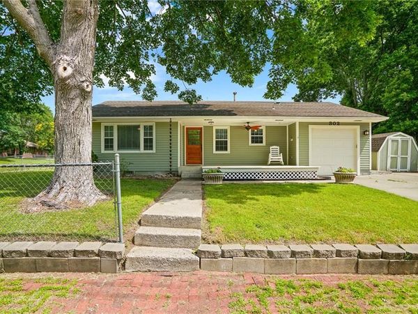302 E 7th Street, Eudora, KS 66025
