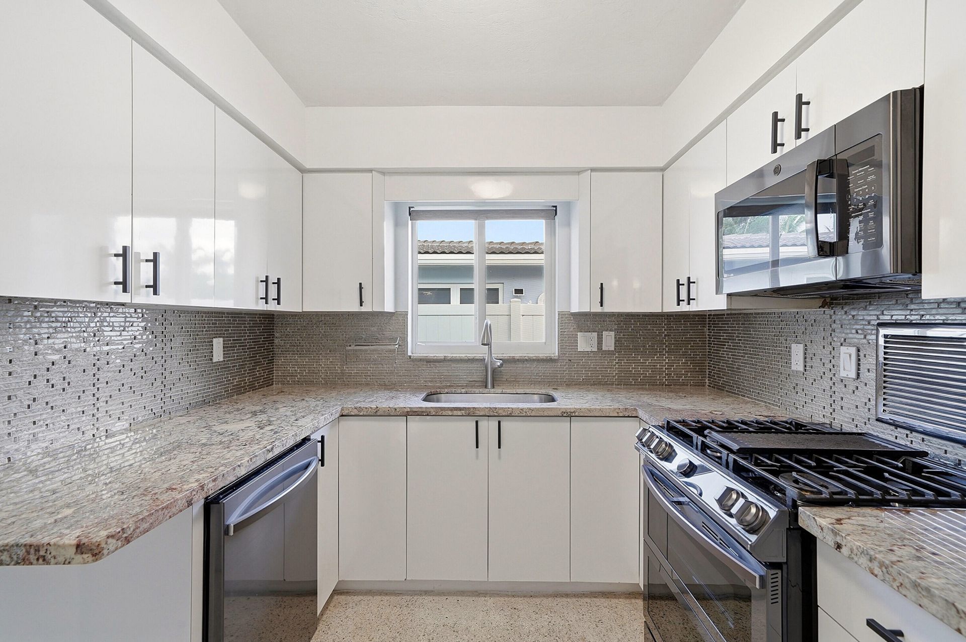 1985 Ocean Mist Drive, Lauderdale by the Sea, FL 33062 Photo