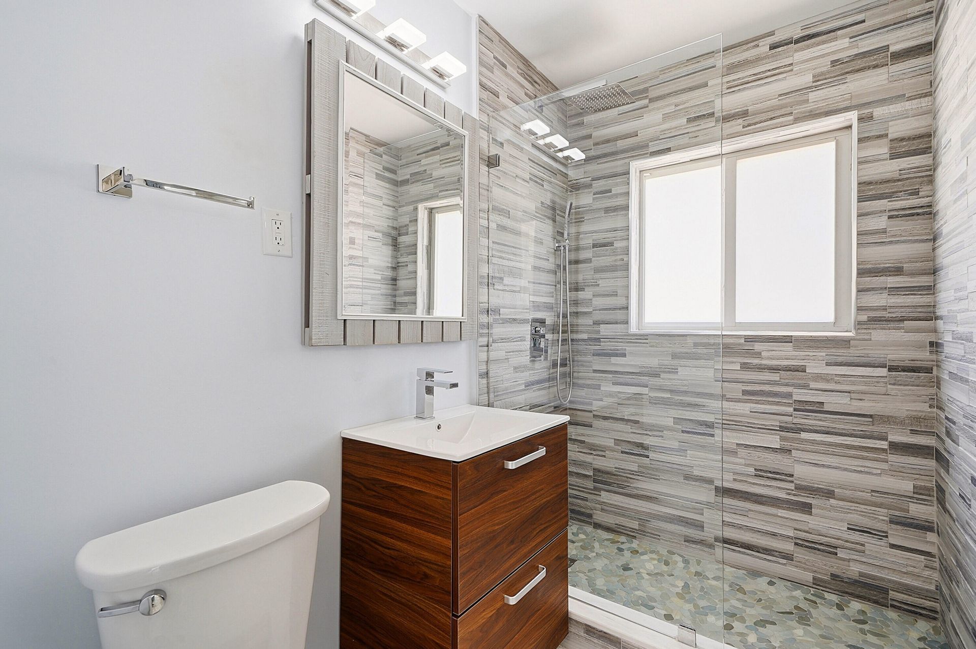 1985 Ocean Mist Drive, Lauderdale by the Sea, FL 33062 Photo