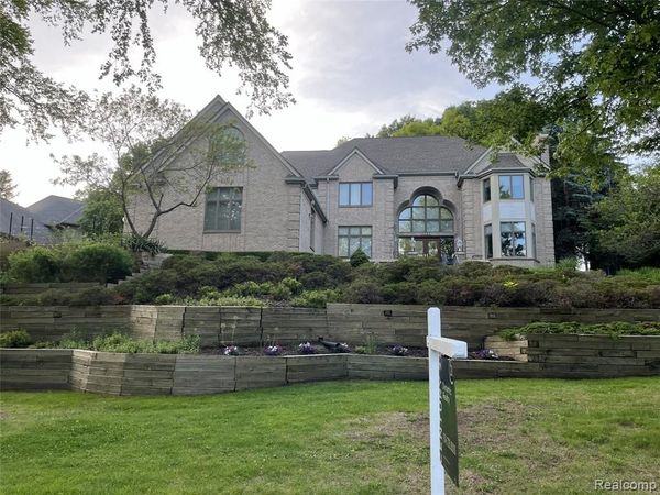 1721 Archers Pointe , Rochester Hills, MI 48306