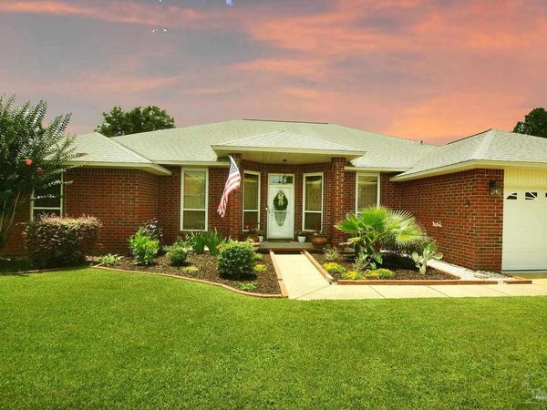 3005 Concho Dr, Pensacola, FL 32507
