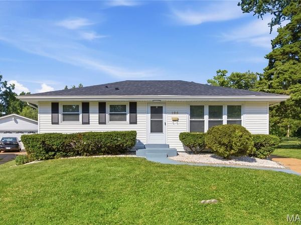 195 Eldorado Drive , Florissant, MO 63031