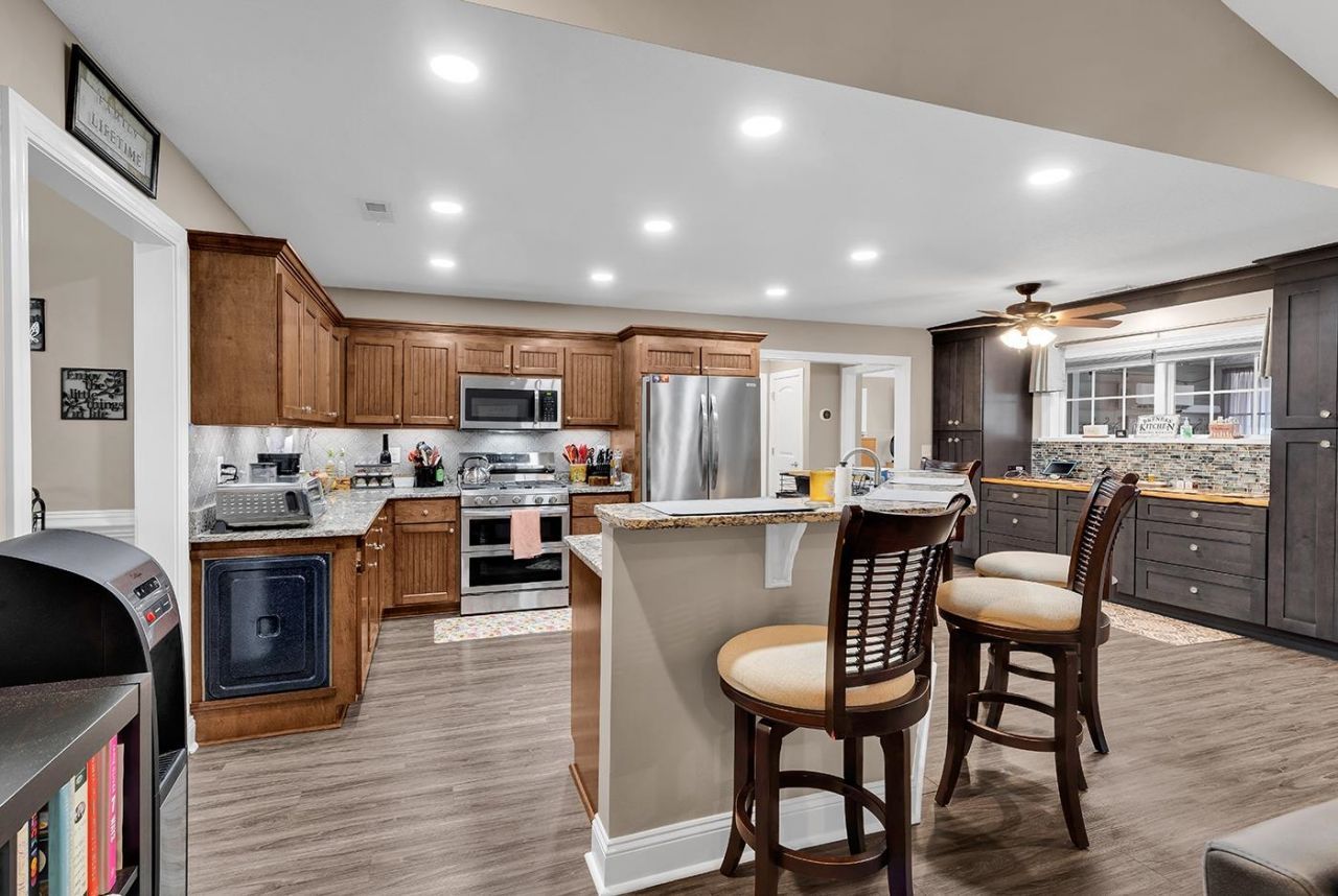 197 Penn Circle Photo 11