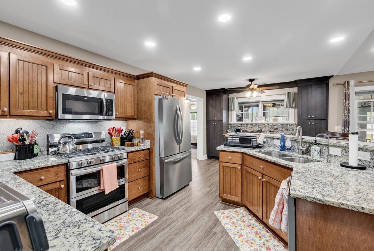197 Penn Circle Photo 13