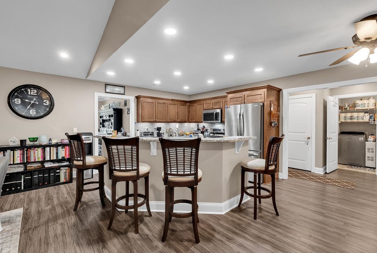 197 Penn Circle Photo 14
