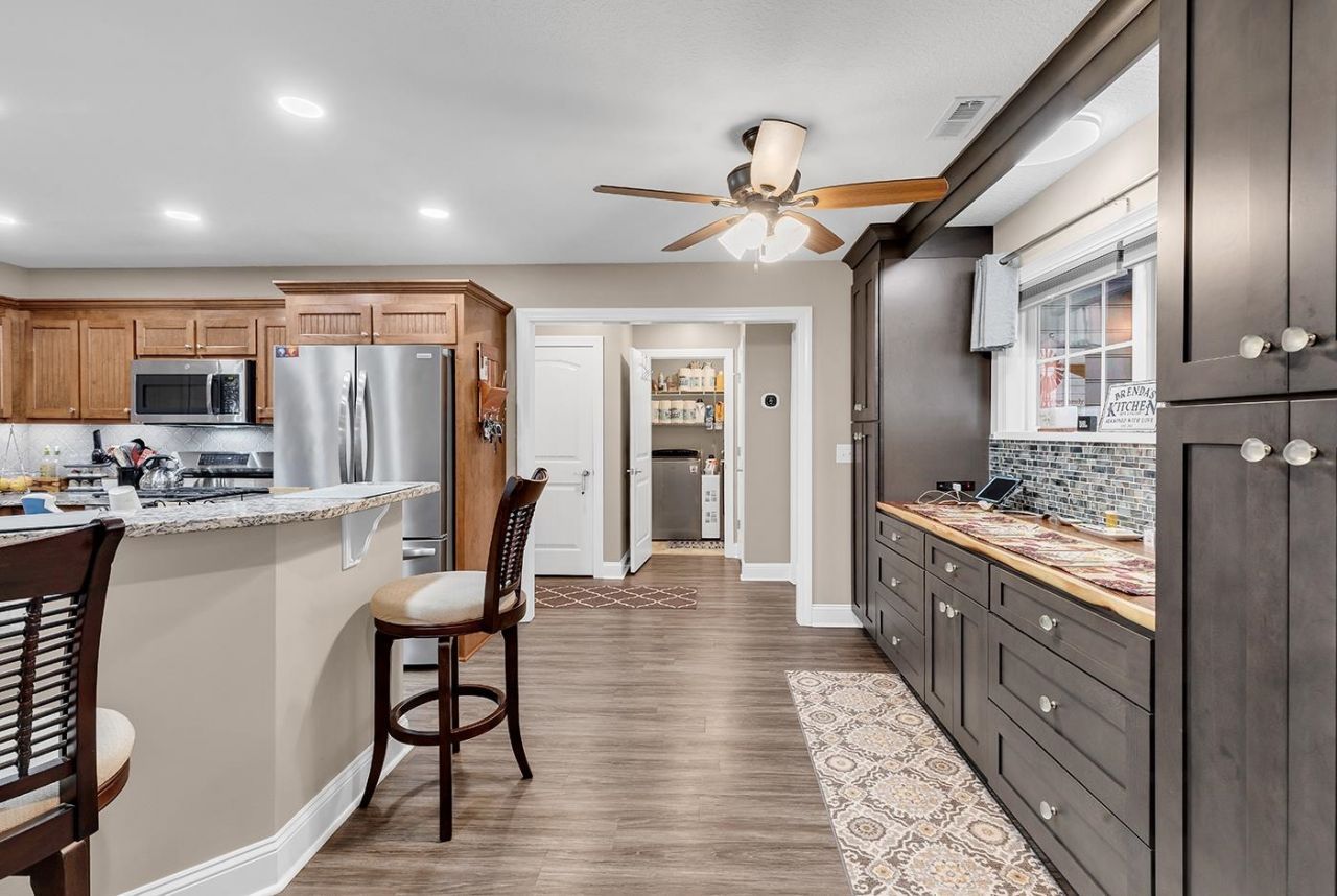 197 Penn Circle Photo 18
