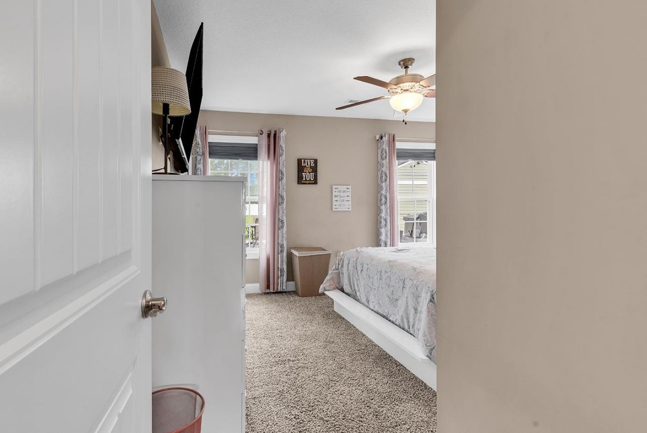 197 Penn Circle Photo 34