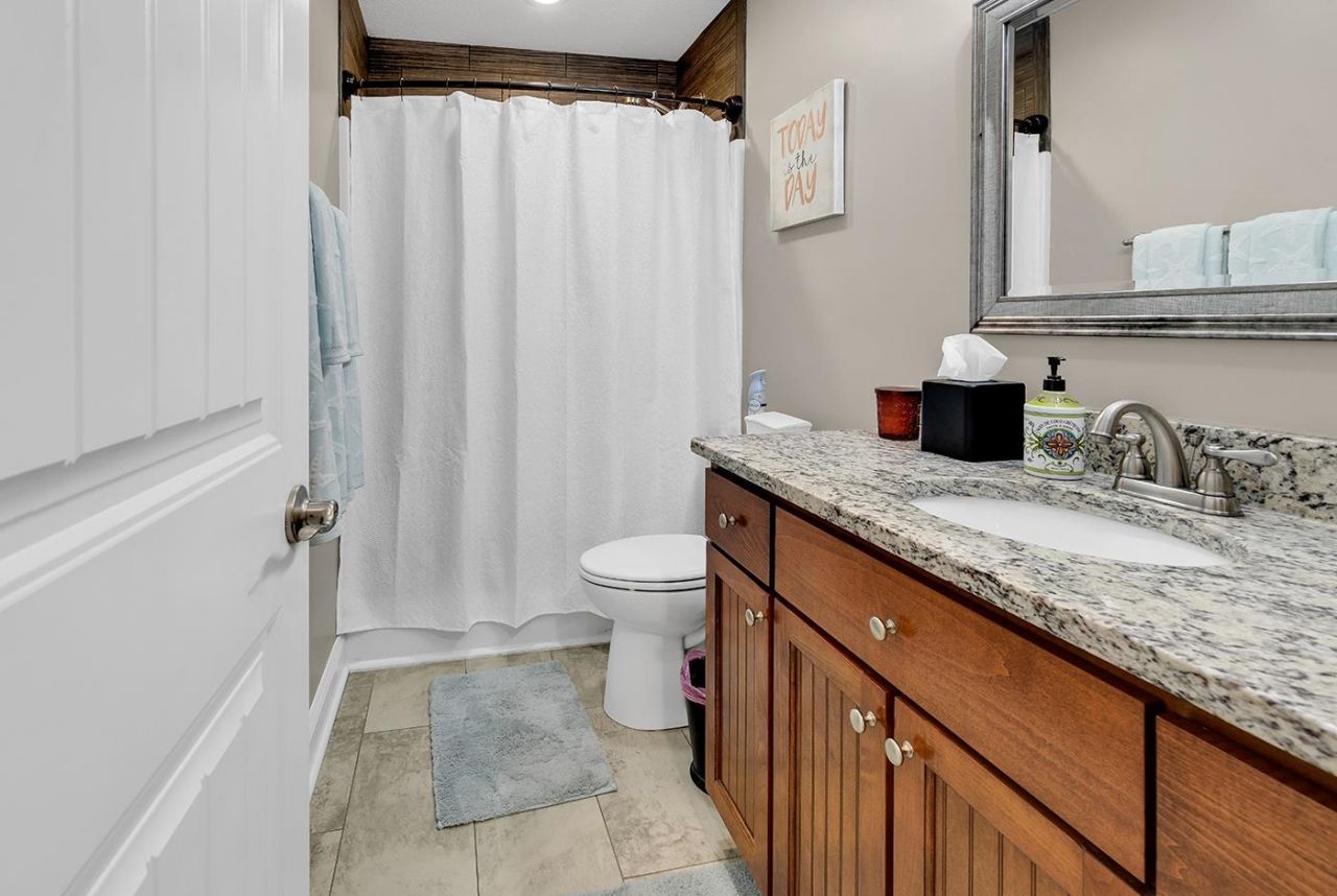 197 Penn Circle Photo 37