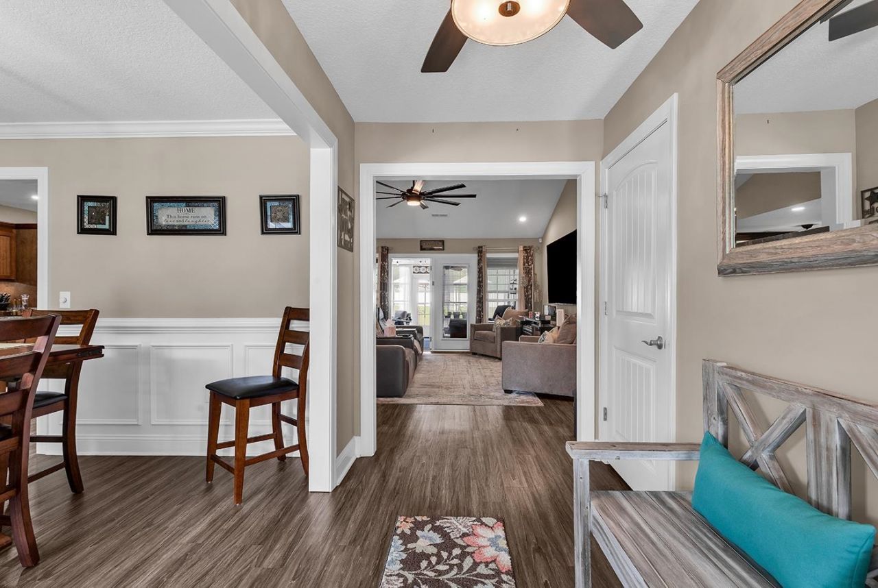 197 Penn Circle Photo 6